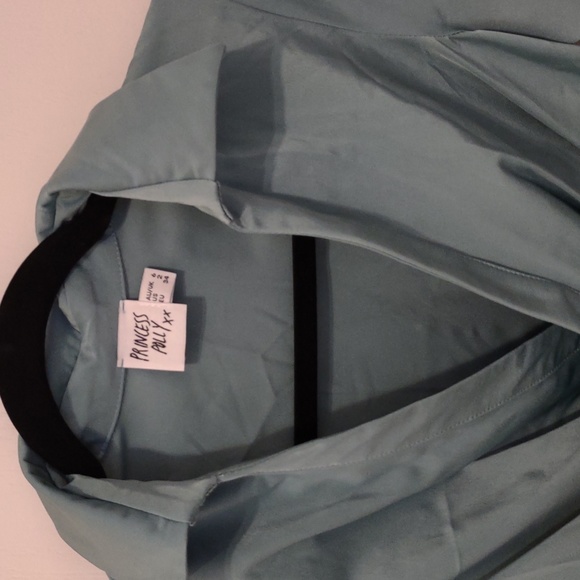 Dress - Picture 2 of 4